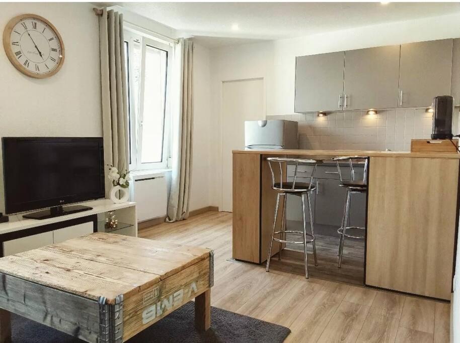 Spacieux T2 Cosy En Face De La Gare Avec Garage ! Бельфор Экстерьер фото